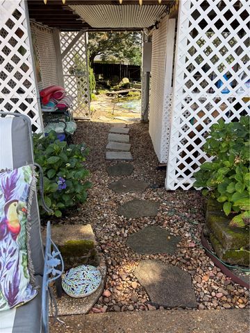 330 Treaty Line, Russellville, AR 72802