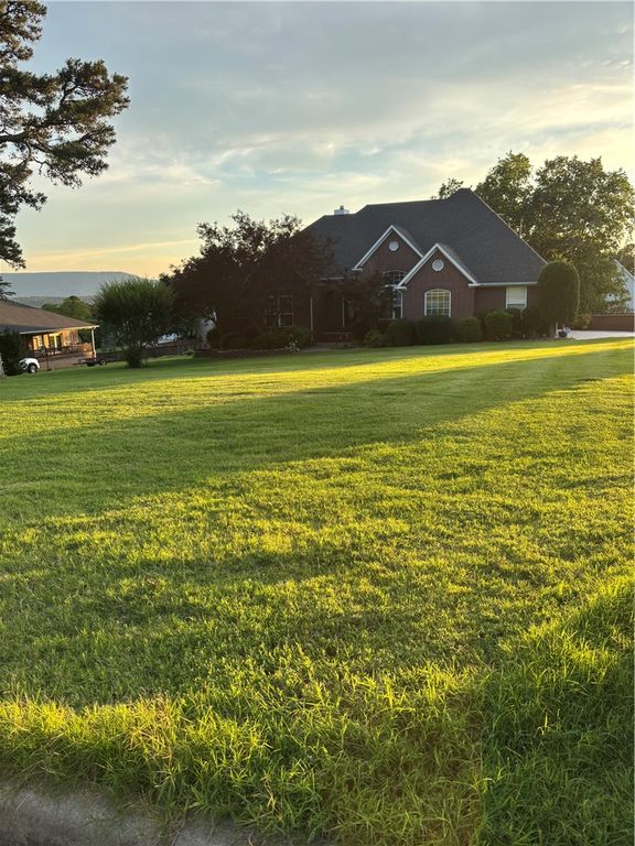 330 Treaty Line, Russellville, AR 72802