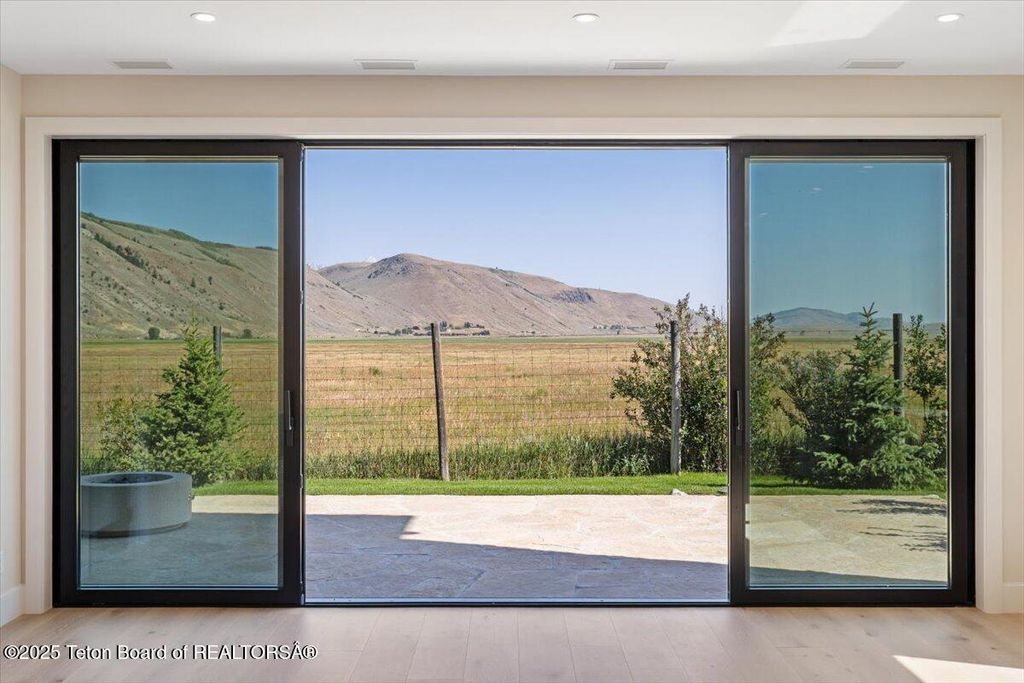 405 TETON Avenue, Jackson, WY 83001 photo 3