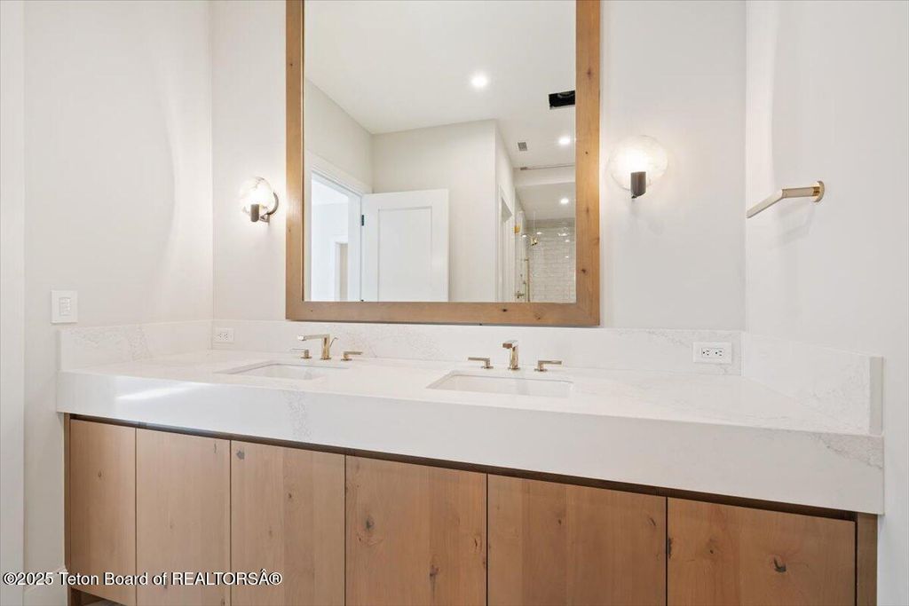 405 TETON Avenue, Jackson, WY 83001 photo 31