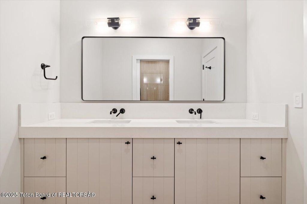 405 TETON Avenue, Jackson, WY 83001 photo 35