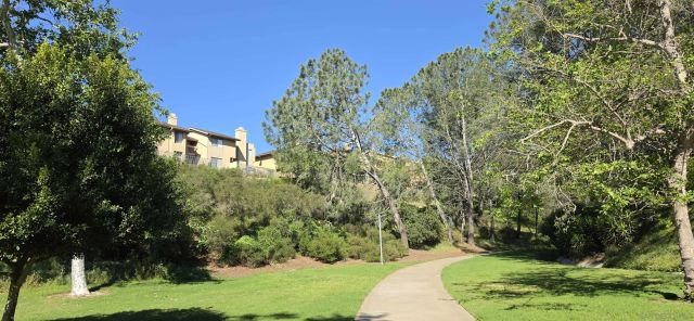 8995 Via Andar, San Diego, CA 92122