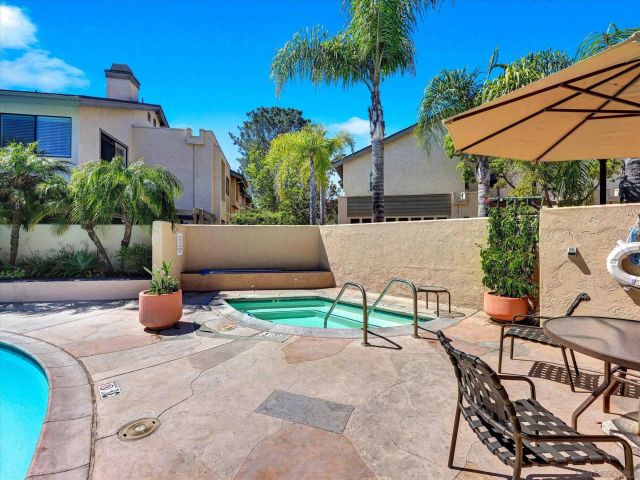 8995 Via Andar, San Diego, CA 92122