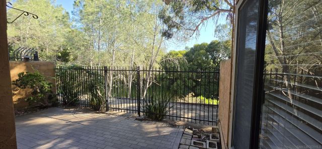 8995 Via Andar, San Diego, CA 92122