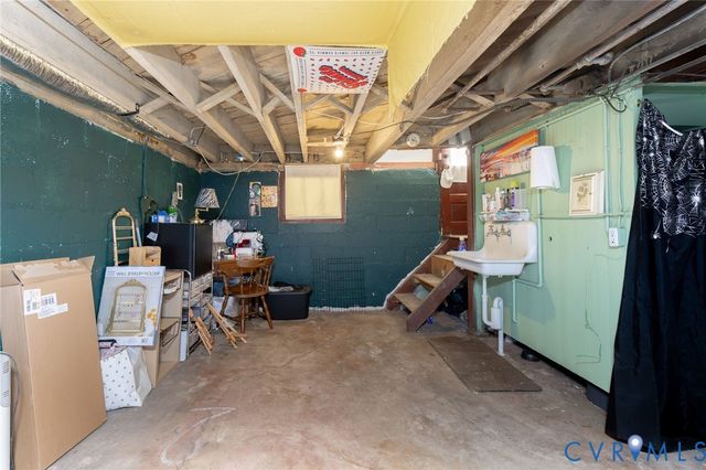 2726 Hanes Ave, Richmond, VA 23222
