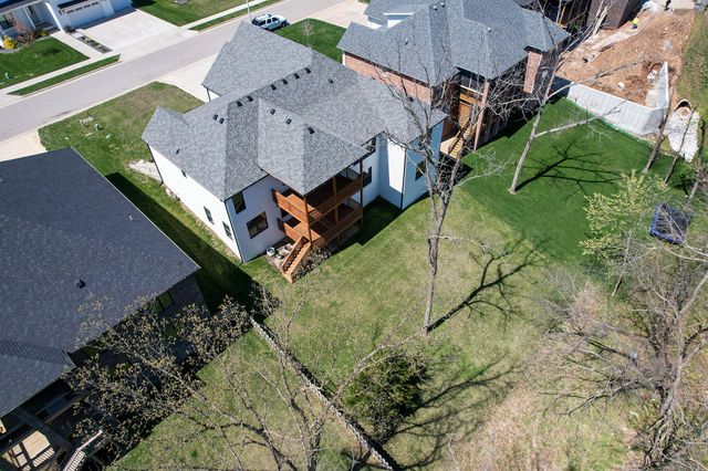 6038 S Maryland Avenue, Springfield, MO 65810