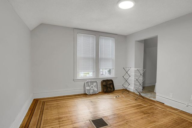 1316 7th Street SE, Minneapolis, MN 55414
