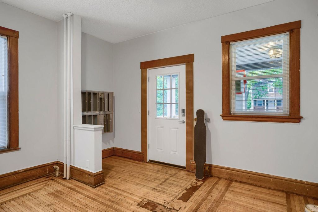 1316 7th Street SE, Minneapolis, MN 55414 — photo 2