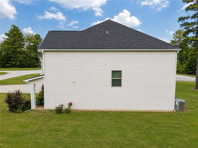200 Woodlands Drive, Jackson, GA 30233