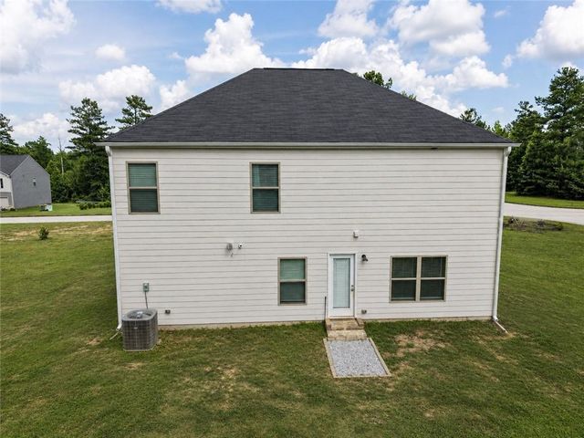 200 Woodlands Drive, Jackson, GA 30233