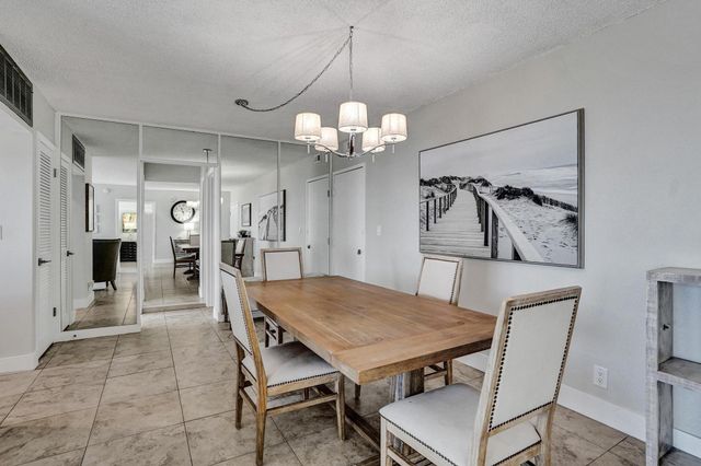 2715 N OCEAN Boulevard 6C, Fort Lauderdale, FL 33308