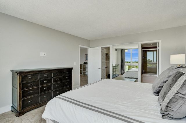 2715 N OCEAN Boulevard 6C, Fort Lauderdale, FL 33308