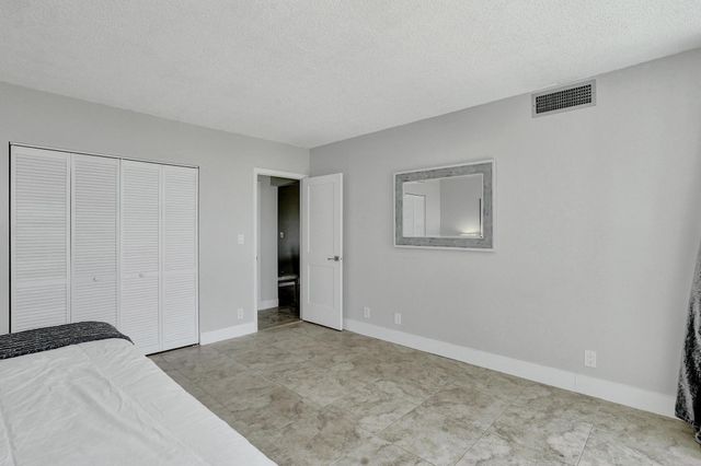 2715 N OCEAN Boulevard 6C, Fort Lauderdale, FL 33308