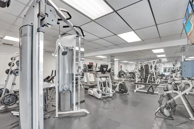 2715 N OCEAN Boulevard 6C, Fort Lauderdale, FL 33308