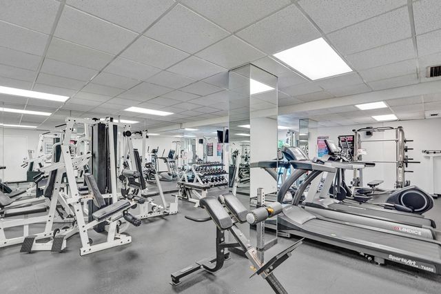 2715 N OCEAN Boulevard 6C, Fort Lauderdale, FL 33308