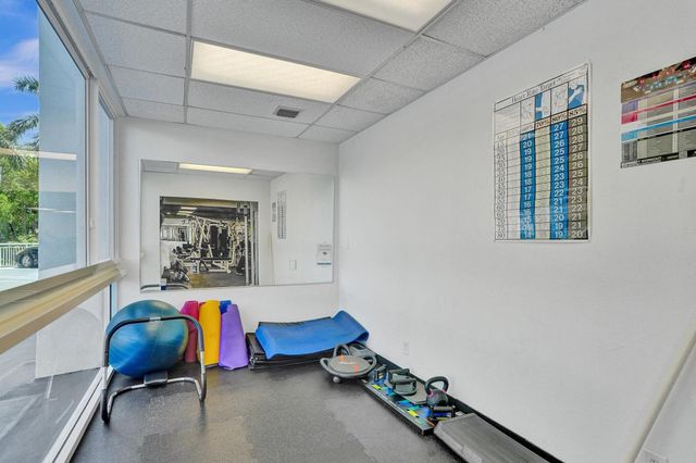 2715 N OCEAN Boulevard 6C, Fort Lauderdale, FL 33308