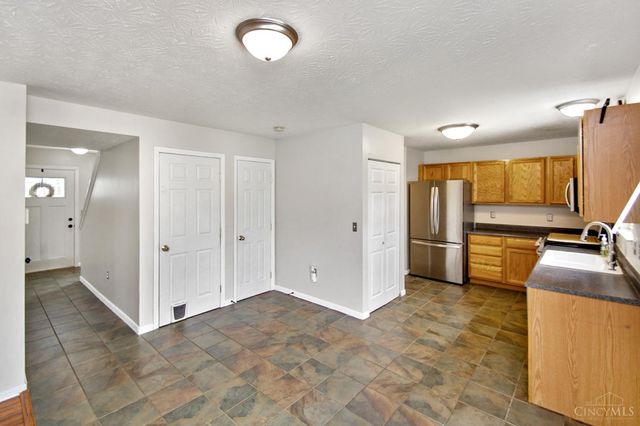 6067 Weber Oaks Drive, Miami Twp, OH 45140