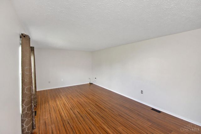 6067 Weber Oaks Drive, Miami Twp, OH 45140