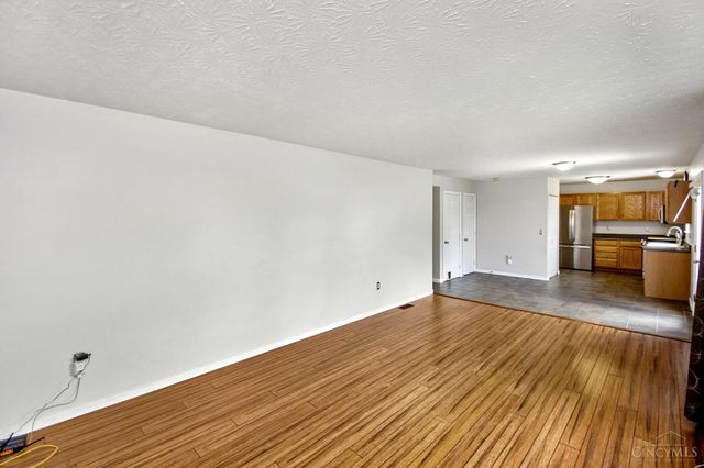 6067 Weber Oaks Drive, Miami Twp, OH 45140