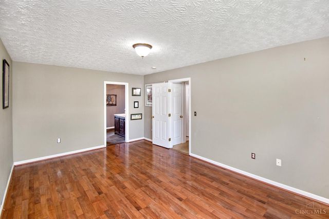 6067 Weber Oaks Drive, Miami Twp, OH 45140