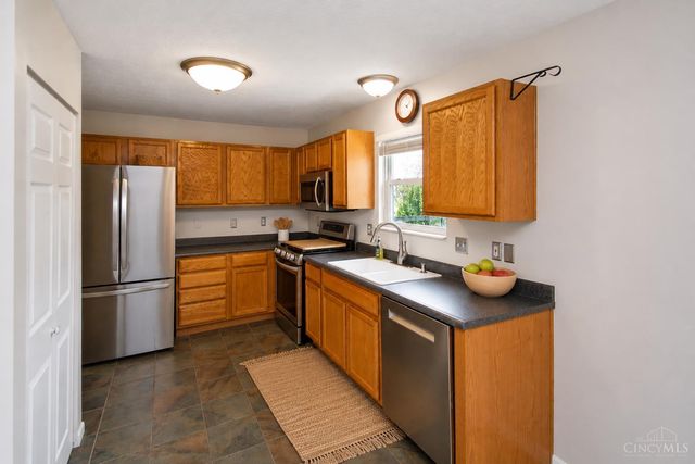 6067 Weber Oaks Drive, Miami Twp, OH 45140
