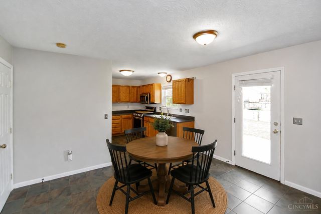 6067 Weber Oaks Drive, Miami Twp, OH 45140