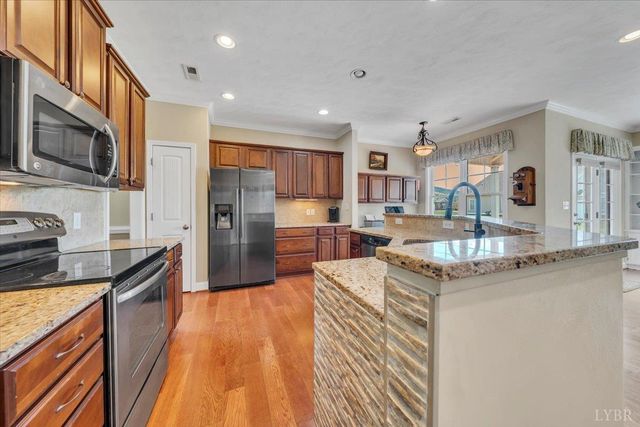 25 Cabel Court, Roanoke, VA 24019