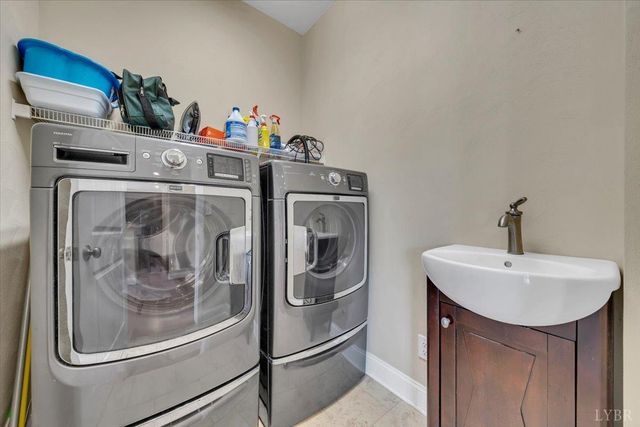 25 Cabel Court, Roanoke, VA 24019