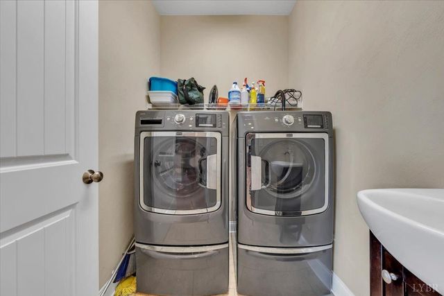 25 Cabel Court, Roanoke, VA 24019