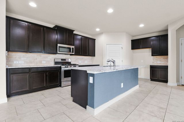 854 Lambshead Draw, San Antonio, TX 78245