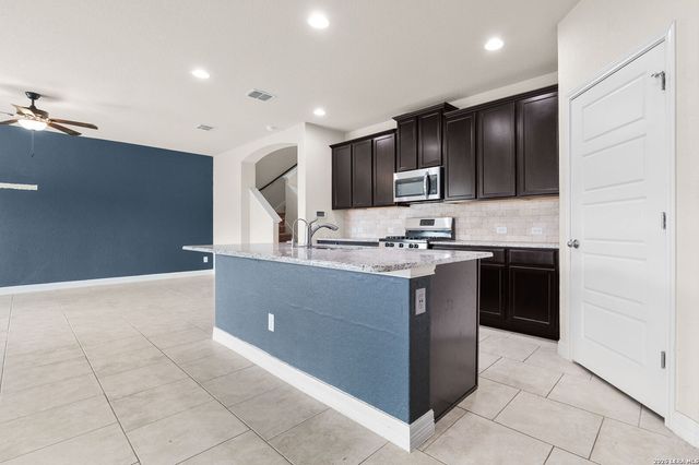 854 Lambshead Draw, San Antonio, TX 78245