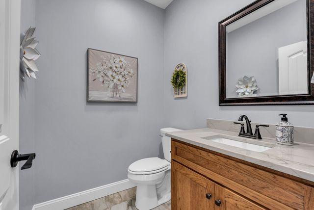 12 Hickory View Ln, Crossville, TN 38572
