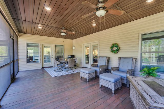 12 Hickory View Ln, Crossville, TN 38572