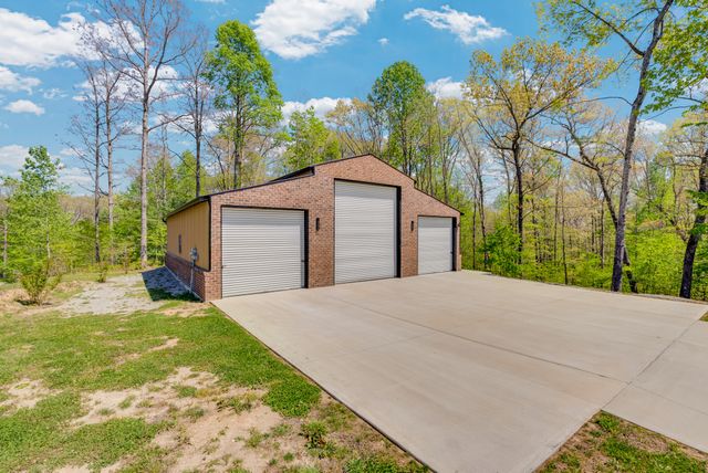 12 Hickory View Ln, Crossville, TN 38572