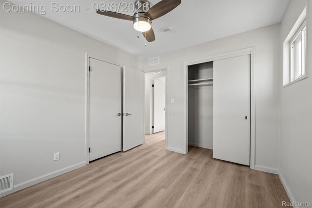 977 Kettering Avenue, Pontiac, MI 48340