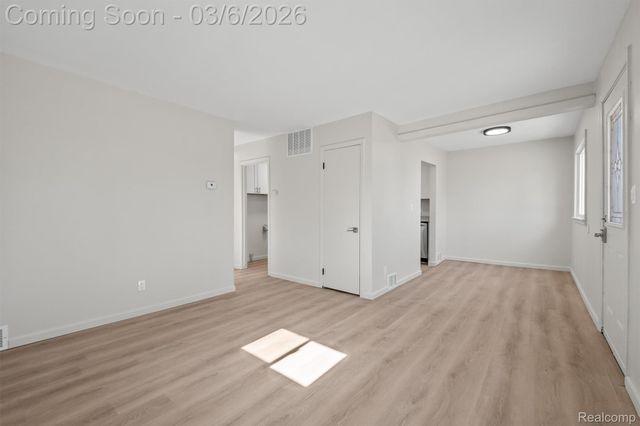 977 Kettering Avenue, Pontiac, MI 48340