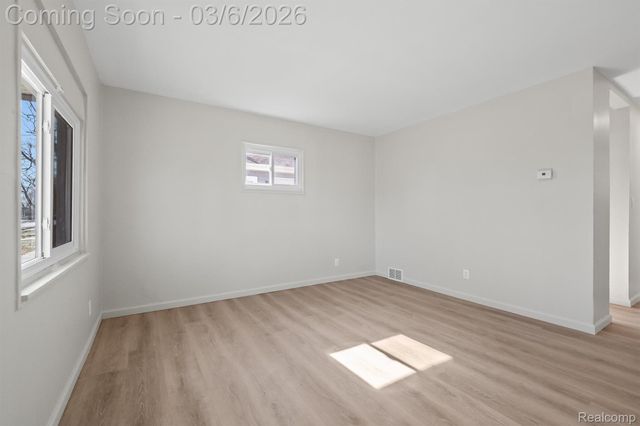 977 Kettering Avenue, Pontiac, MI 48340