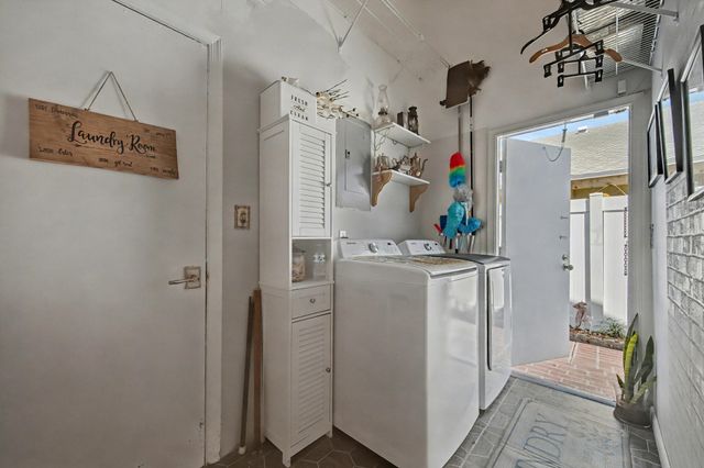 1340 SW 75th Avenue, North Lauderdale, FL 33068