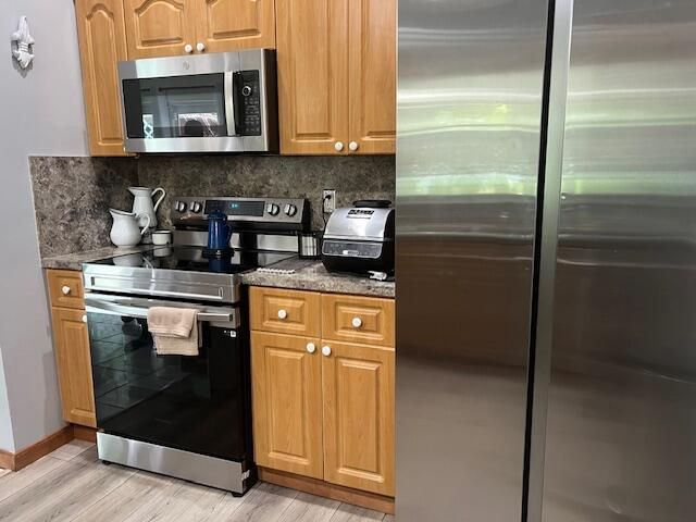 1340 SW 75th Avenue, North Lauderdale, FL 33068