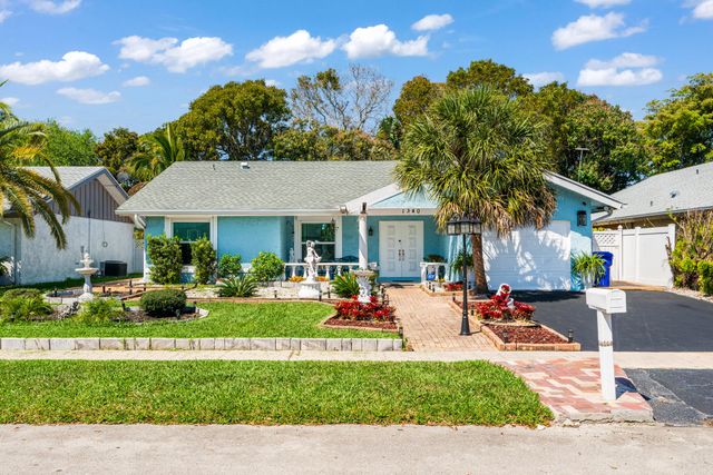 1340 SW 75th Avenue, North Lauderdale, FL 33068