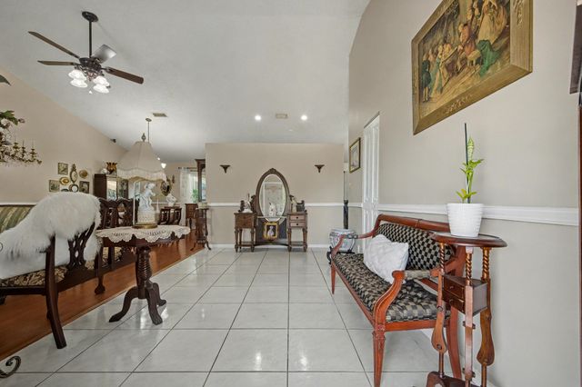 1340 SW 75th Avenue, North Lauderdale, FL 33068