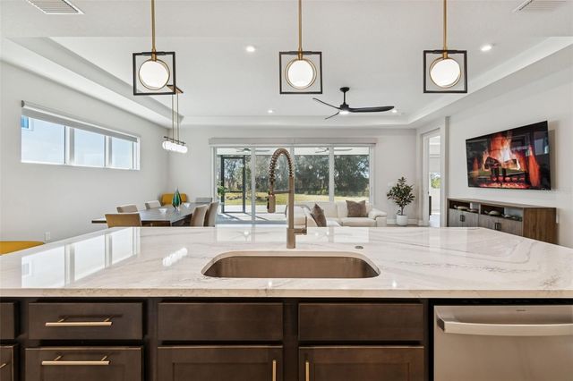 1725 POINT GRACE ROAD, Tavares, FL 32778