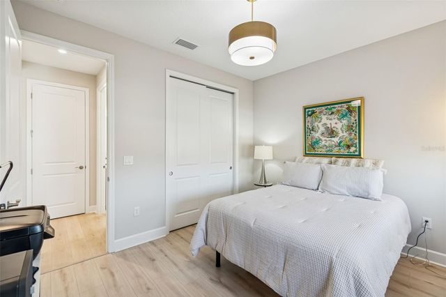 1725 POINT GRACE ROAD, Tavares, FL 32778