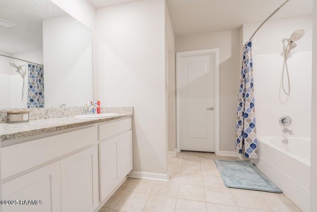 521 Saddle Crest Drive, Lafayette, LA 70507