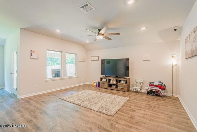 521 Saddle Crest Drive, Lafayette, LA 70507