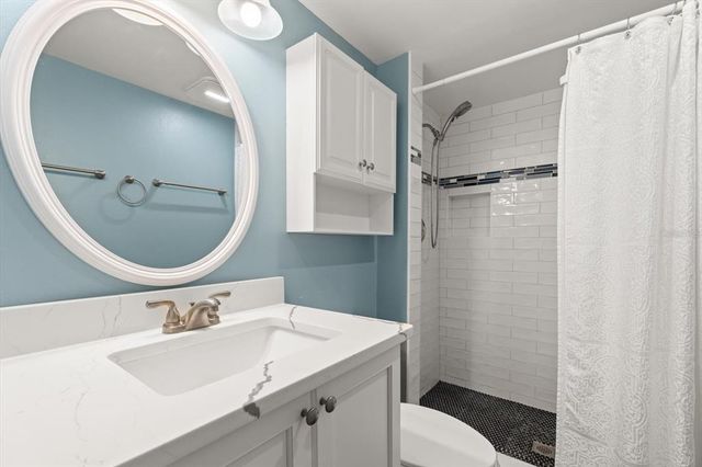 2522 CLUBHOUSE DRIVE 204, Sarasota, FL 34232