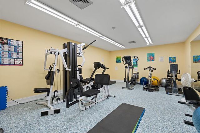 2522 CLUBHOUSE DRIVE 204, Sarasota, FL 34232