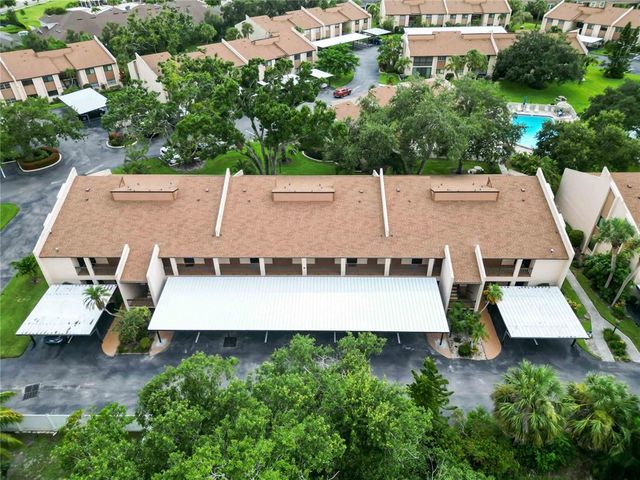 2522 CLUBHOUSE DRIVE 204, Sarasota, FL 34232