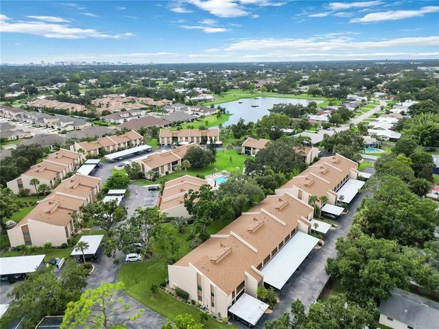 2522 CLUBHOUSE DRIVE 204, Sarasota, FL 34232