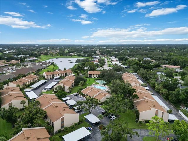 2522 CLUBHOUSE DRIVE 204, Sarasota, FL 34232